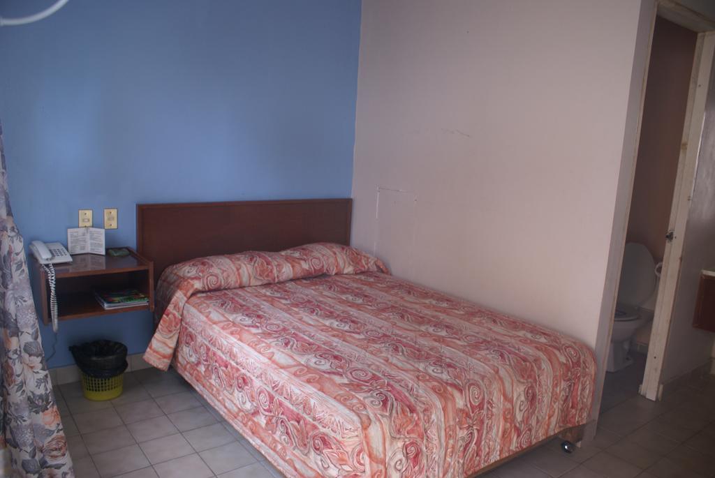 Hotel De Mexico Matamoros  Phòng bức ảnh