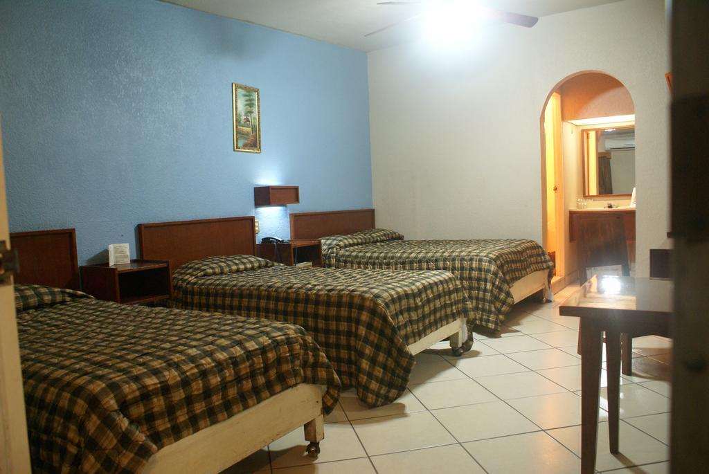 Hotel De Mexico Matamoros  Phòng bức ảnh